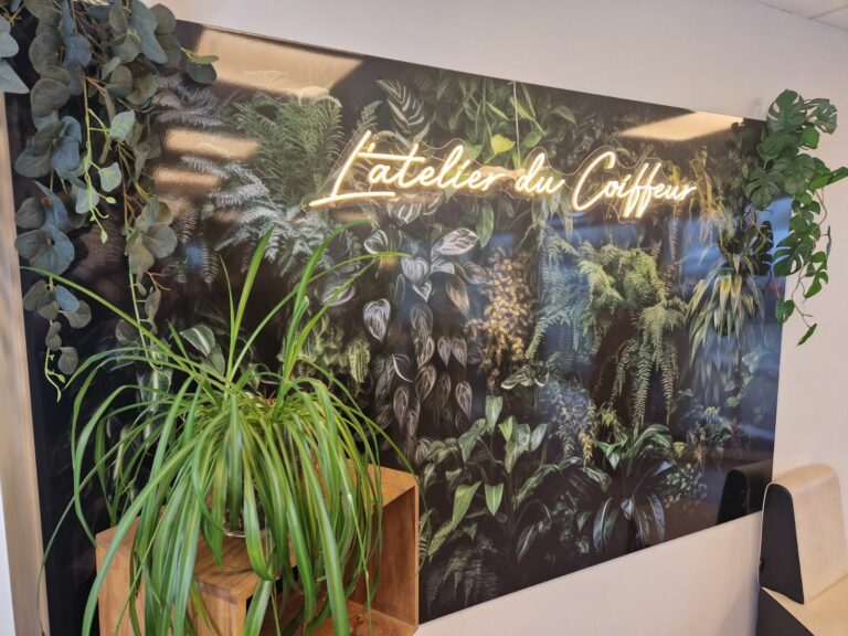 PANNEAU DE DÉCORATION D'AMBIANCE INTERIEURE POUR UN SALON DE COIFFURE